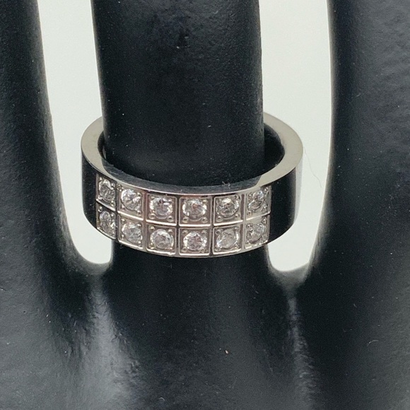 Nwt Double row Diamond CZ stones Stainless steel - Picture 2 of 6